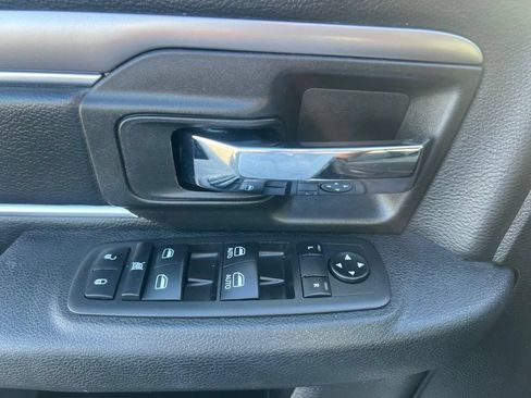 Used 2024 RAM 1500 Warlock RWD image 28
