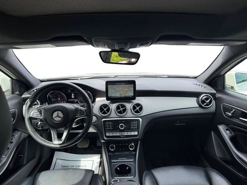 Used 2018 Mercedes-Benz GLA 250 4MATIC image 7