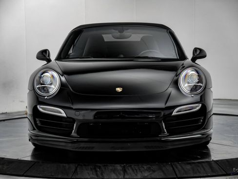 Used 2015 Porsche 911 Turbo image 36