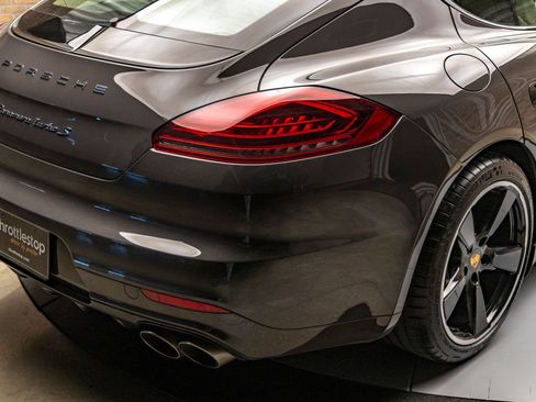 Used 2016 Porsche Panamera Turbo S image 28