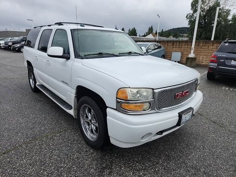 Used 2005 GMC Yukon XL Denali image 7
