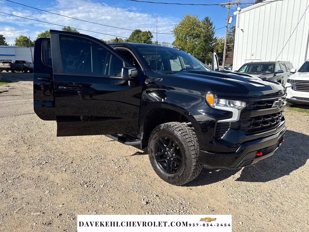 Used 2024 Chevrolet Silverado 1500 LT Trail Boss w/ Convenience Package II AWD/4WD image 39
