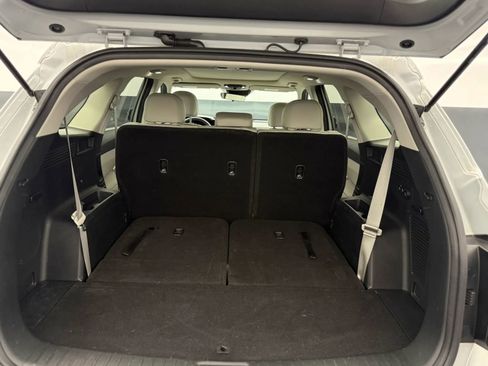 Used 2022 Kia Sorento S w/ Panoramic Sunroof Package FWD image 29