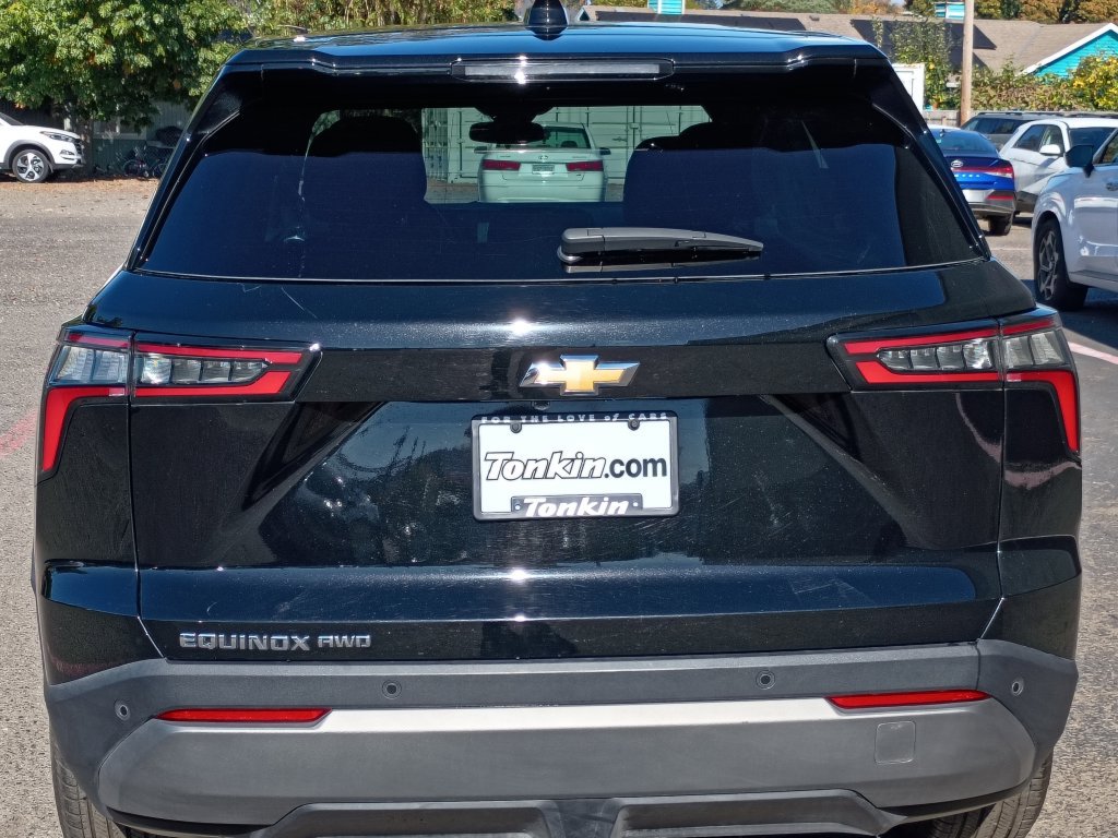 Used 2026 Chevrolet Equinox LT AWD/4WD image 7