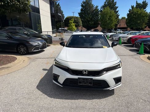 Used 2022 Honda Civic Sport image 4