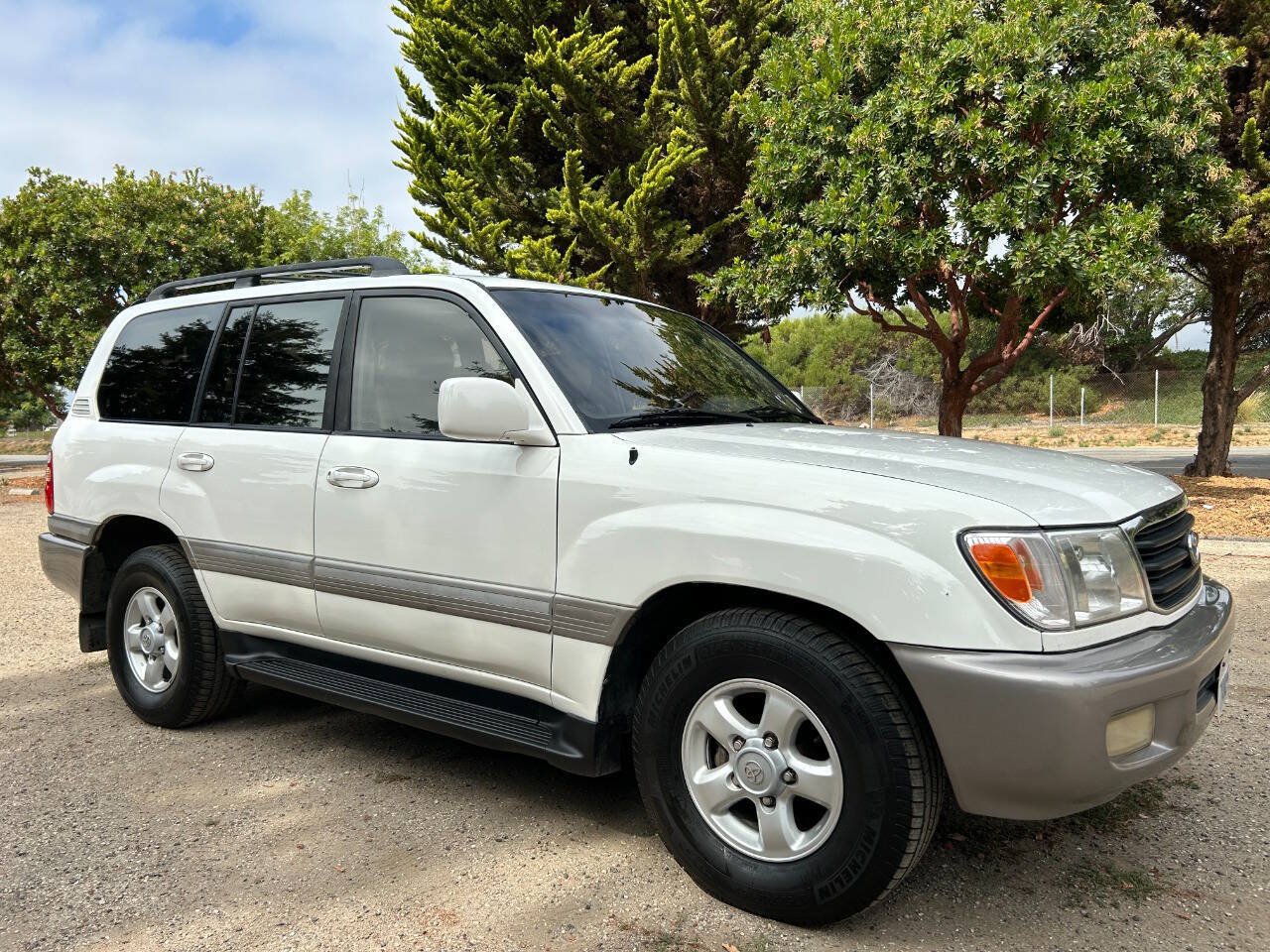 Used 1999 Toyota Land Cruiser AWD/4WD image 12
