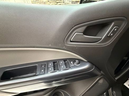 Used 2018 Chevrolet Colorado W/T w/ WT Convenience Package image 22