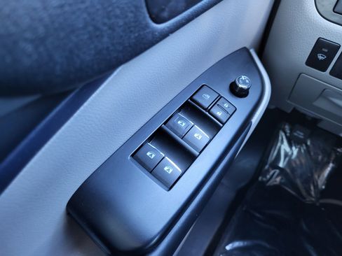 Used 2019 Toyota Highlander Limited Platinum image 13