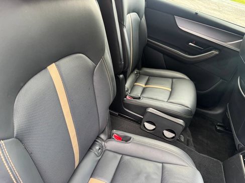 Used 2025 MAZDA CX-90 3.3 Turbo w/ Premium Plus Pkg AWD/4WD image 11