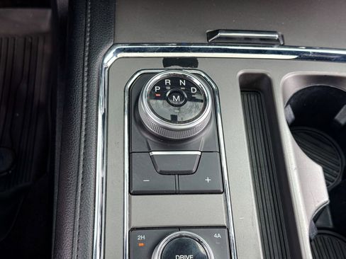Certified 2020 Ford Expedition XLT w/ Equipment Group 202A AWD/4WD image 32