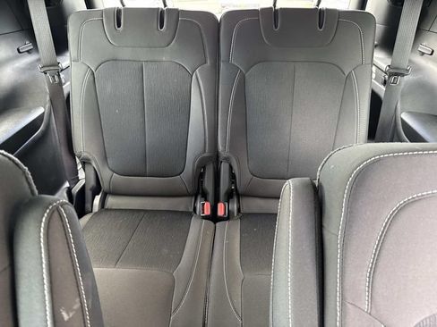 Used 2025 Jeep Grand Cherokee L Laredo w/ Luxury Tech Group I RWD image 18