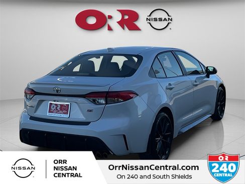 Used 2024 Toyota Corolla SE image 5