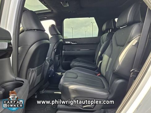 Used 2024 Hyundai Palisade Calligraphy image 11