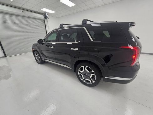 Used 2023 Hyundai Palisade Limited image 36