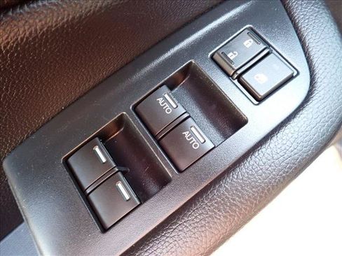 Used 2022 Honda Pilot Sport image 14