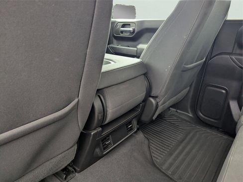 Used 2023 Chevrolet Silverado 1500 Custom image 15