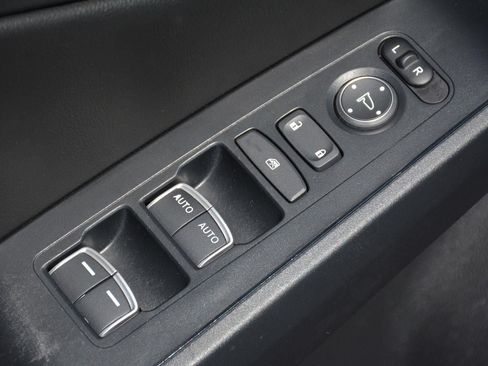Used 2024 Honda Civic EX-L image 10