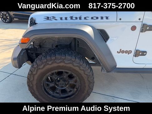 Used 2024 Jeep Wrangler Rubicon w/ Technology Group image 8