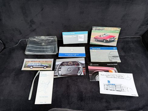 Used 1989 Mercedes-Benz 560 SL image 42