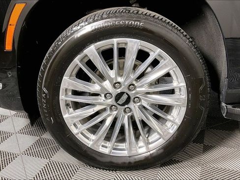 Used 2025 Cadillac Escalade Premium Luxury w/ LPO, Floor Liner Package image 11