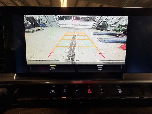 Certified 2023 Chevrolet Silverado 1500 LT image 18