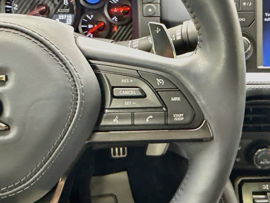 Used 2020 Nissan GT-R Premium AWD/4WD image 12