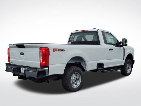 New 2026 Ford F250 XL w/ FX4 Off-Road Package image 7