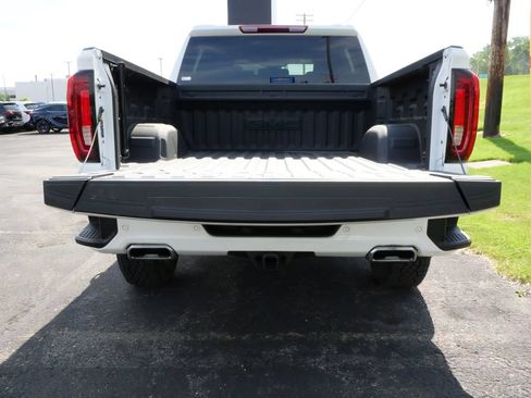 Used 2025 GMC Sierra 1500 AT4 AWD/4WD image 26