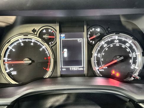 Used 2024 Toyota 4Runner TRD Off-Road Premium w/ Moonroof Package AWD/4WD image 18
