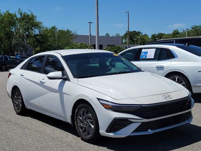 Used 2024 Hyundai Elantra SEL