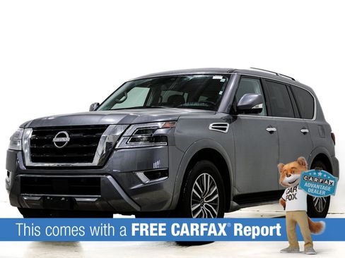 Used 2024 Nissan Armada SL w/ Captain's Chairs Package image 3