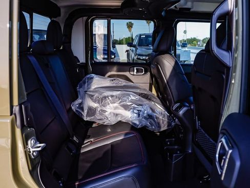 New 2026 Jeep Gladiator Rubicon AWD/4WD image 20