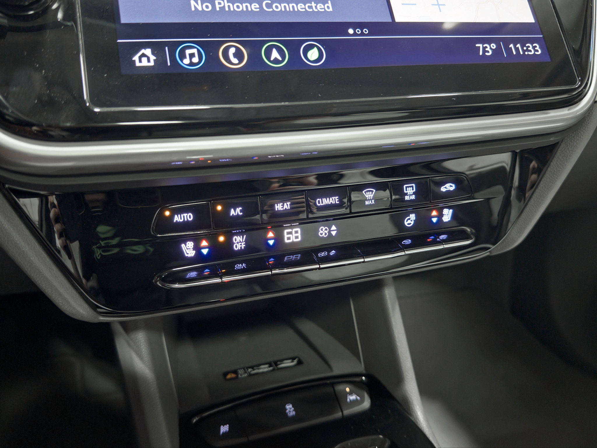 Used 2022 Chevrolet Bolt EUV Premier w/ Sun & Sound Package FWD image 14