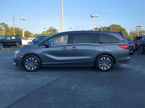Used 2024 Honda Odyssey EX-L image 3