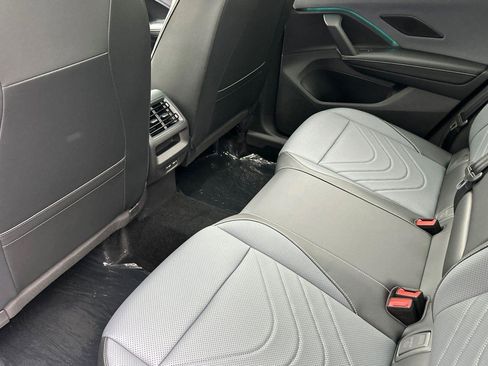 New 2026 Volkswagen Tiguan SE image 11