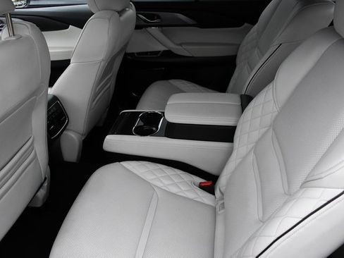 Used 2021 MAZDA CX-9 Signature image 11