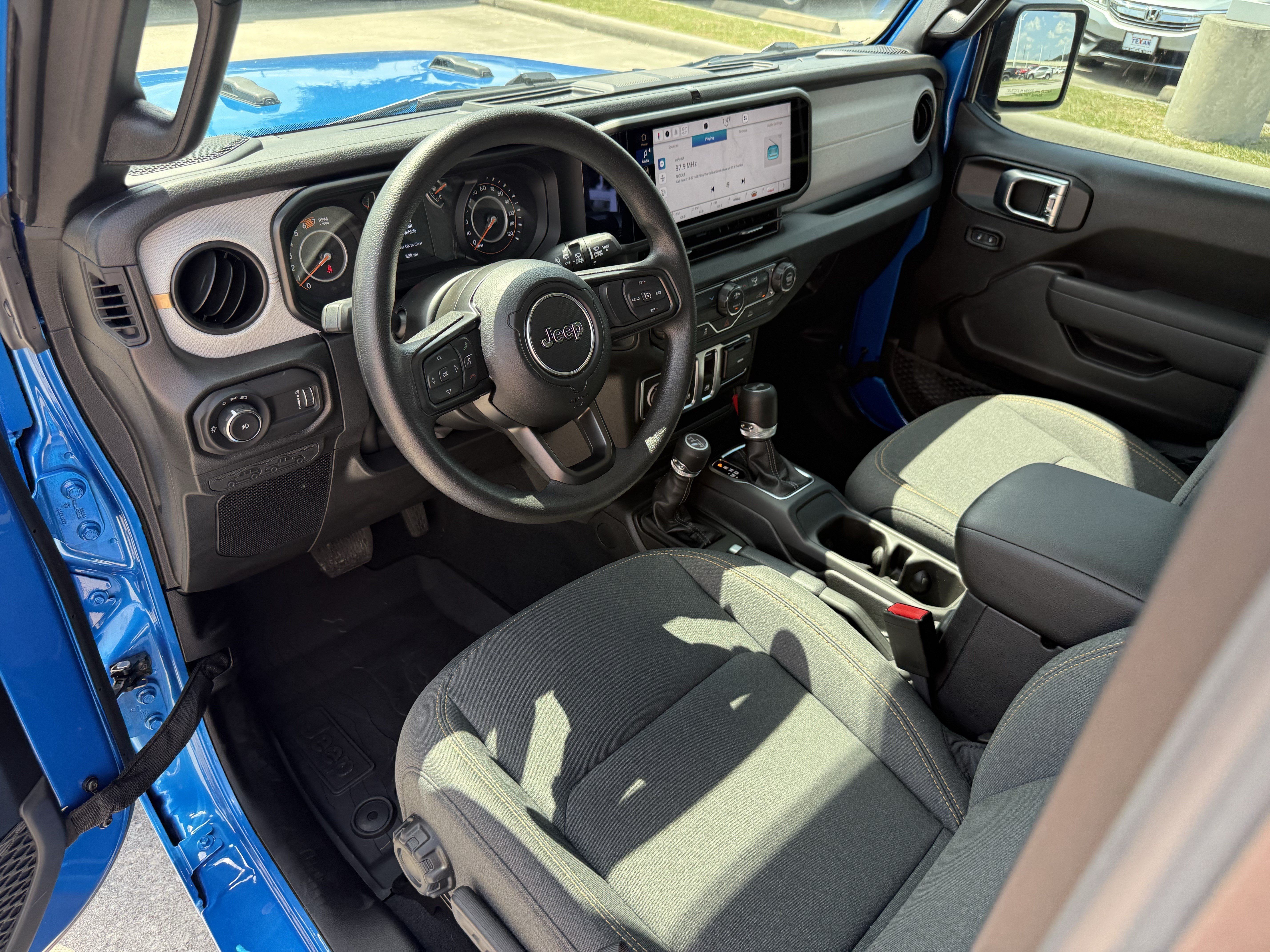 Used 2026 Jeep Wrangler Sport AWD/4WD image 14