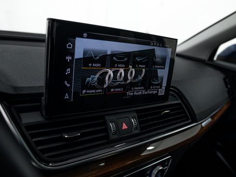 Certified 2023 Audi Q5 2.0T Premium w/ Convenience Package AWD/4WD image 13