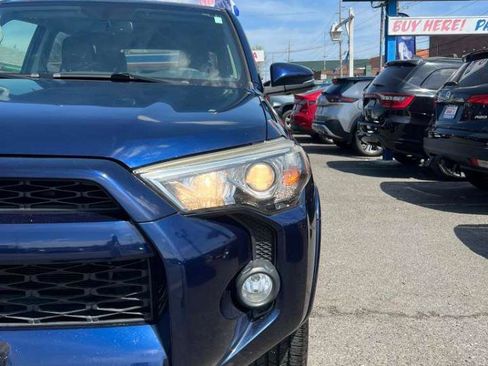 Used 2016 Toyota 4Runner SR5 Premium image 4