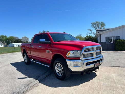 Used 2014 RAM 2500 Laramie AWD/4WD image 3