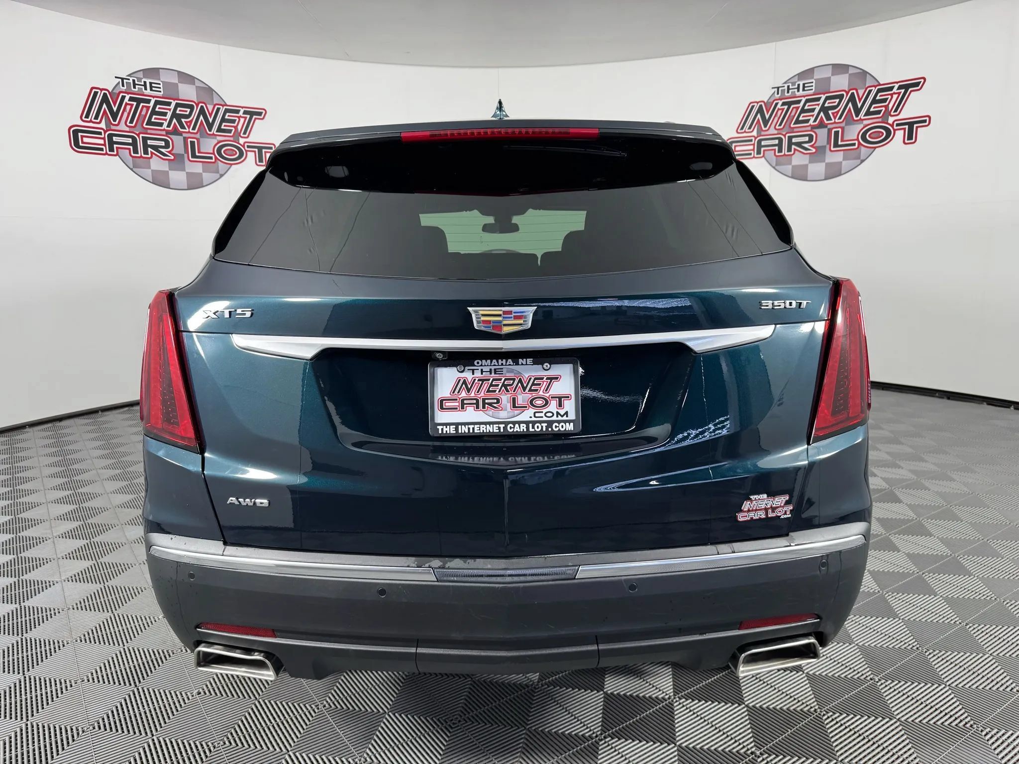 Used 2025 Cadillac XT5 Luxury w/ LPO, Floor Liner Package AWD/4WD image 6