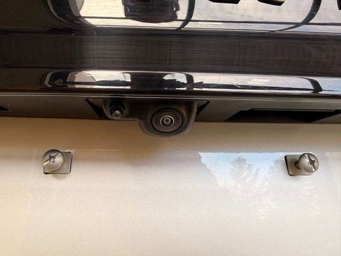 Used 2025 GMC Acadia Denali w/ Super Cruise Package image 7