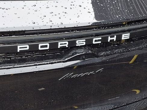 New 2026 Porsche Macan 4 Electric AWD/4WD image 23