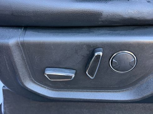 Used 2019 Ford F250 Lariat w/ Chrome Package image 16