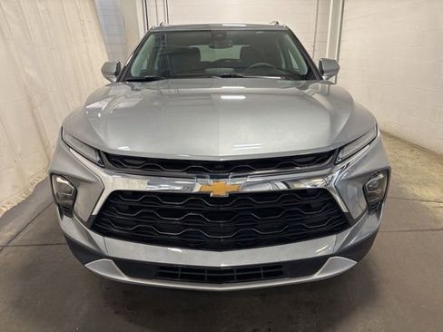 Used 2024 Chevrolet Blazer LT w/ Convenience Package AWD/4WD image 2