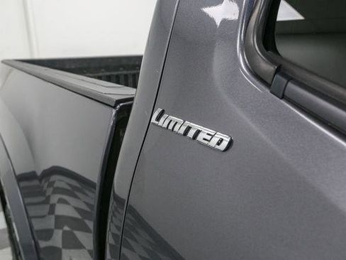 Used 2017 Toyota Tacoma Limited image 8