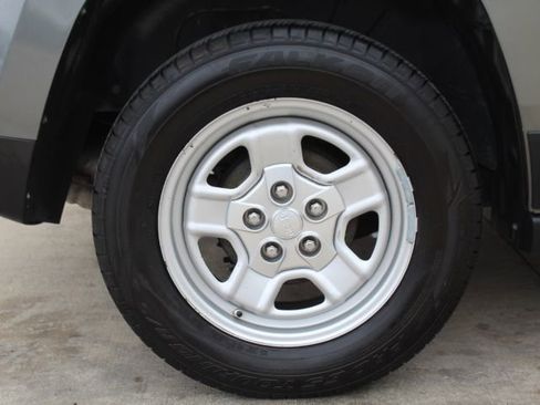 Used 2012 Jeep Patriot Sport w/ PWR Value Group image 12