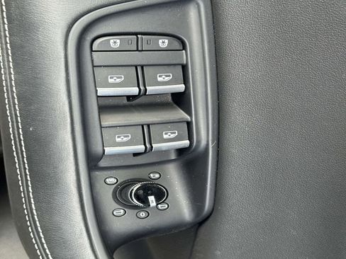 Used 2022 Audi Q8 Premium Plus image 29