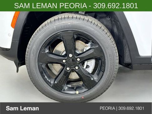 New 2025 Jeep Grand Cherokee L Limited image 32