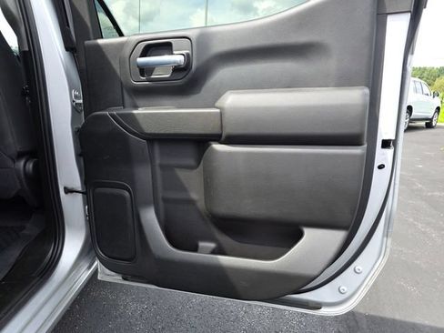 Used 2021 Chevrolet Silverado 1500 LT AWD/4WD image 25